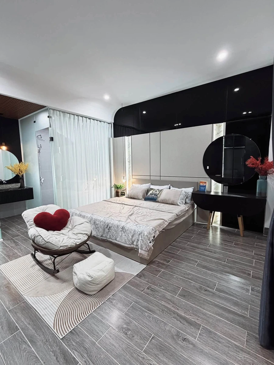 Bán nhà 3 tầng 220m² full nội thất MT Nguyễn Chích Đà Nẵng - Ảnh thu nhỏ 5