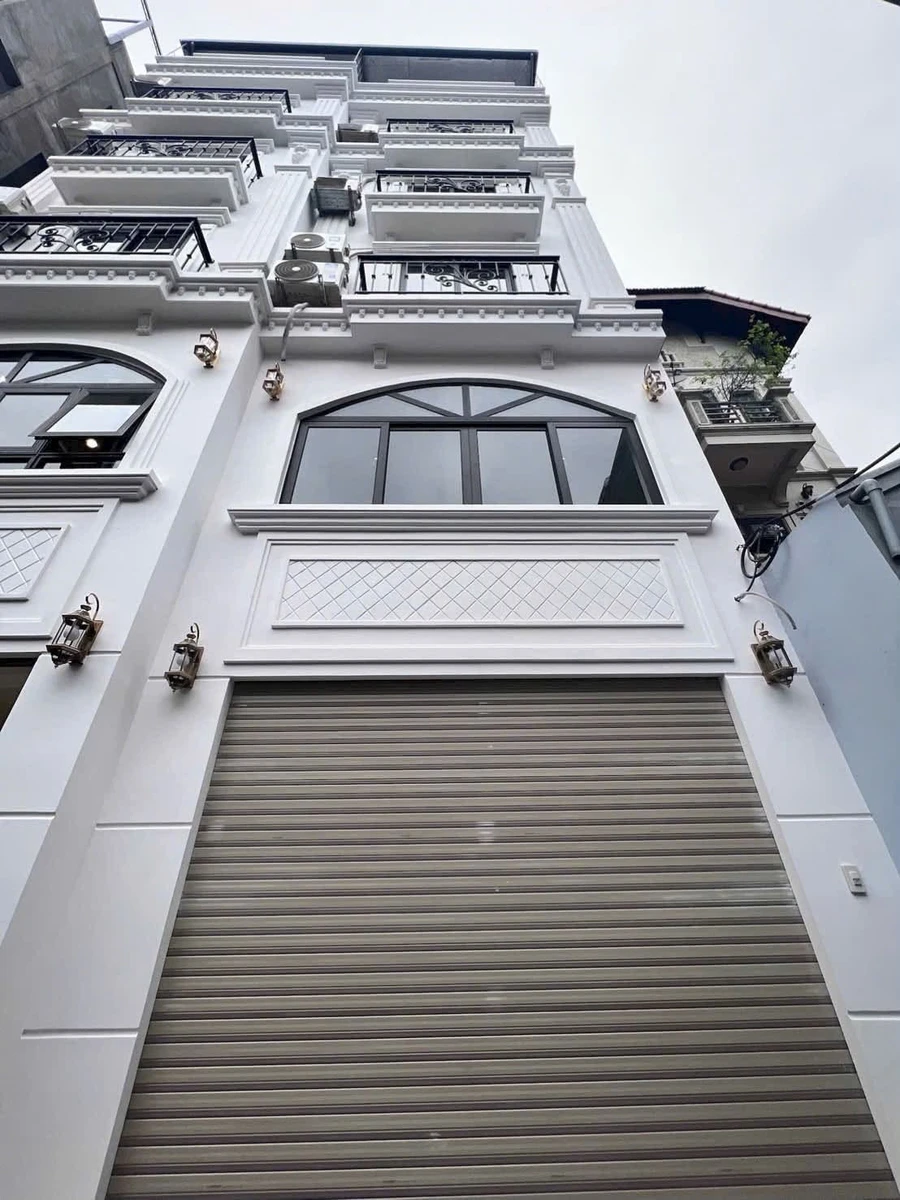 Bán nhà 40m2 x 6 tầng thang máy, 4 phòng ngủ tại Ngọc Thụy, Bồ Đề, Hà Nội - Ảnh 1