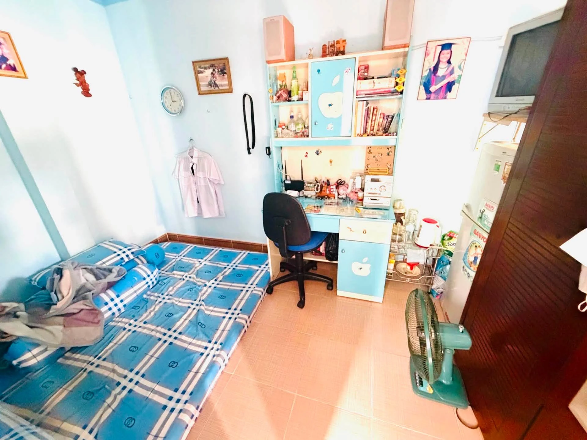 Bán nhà hẻm Cô Bắc 3 tầng 27,1m2, 4 phòng, Cầu Ông Lãnh Quận 1, giá 5,5 tỷ - Ảnh 1