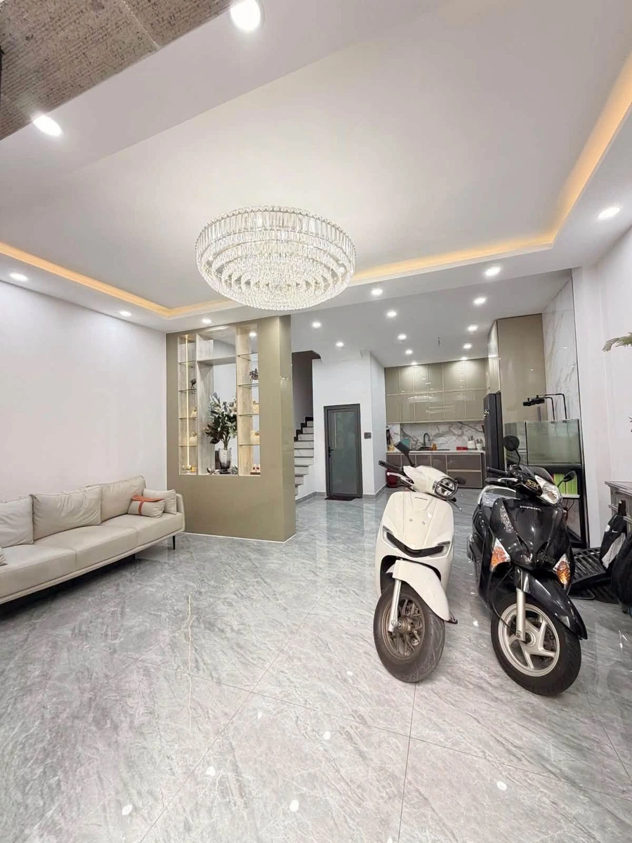 Bán nhà hẻm 6m ô tô đậu cửa 47m2 5 tầng gần cầu vượt Cây Gõ Quận 11, giá hơn 11 tỷ - Ảnh thu nhỏ 2