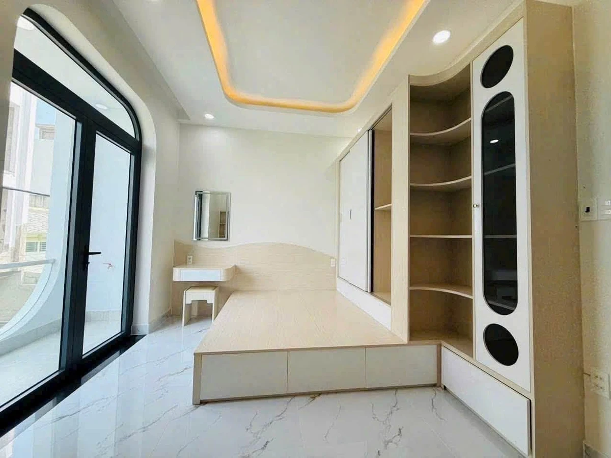 Bán nhà 3 tầng 150m2, 4 PN, sân thượng ở Quận 9 - Ảnh thu nhỏ 2