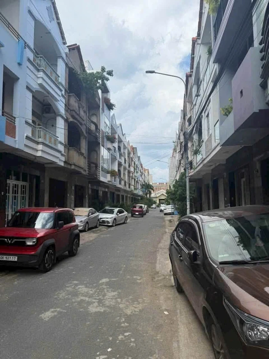 Bán nhà 3 lầu khu TĐC gần chợ Bửu Long, 86,7m2, giá 4,85 tỷ - Ảnh thu nhỏ 2