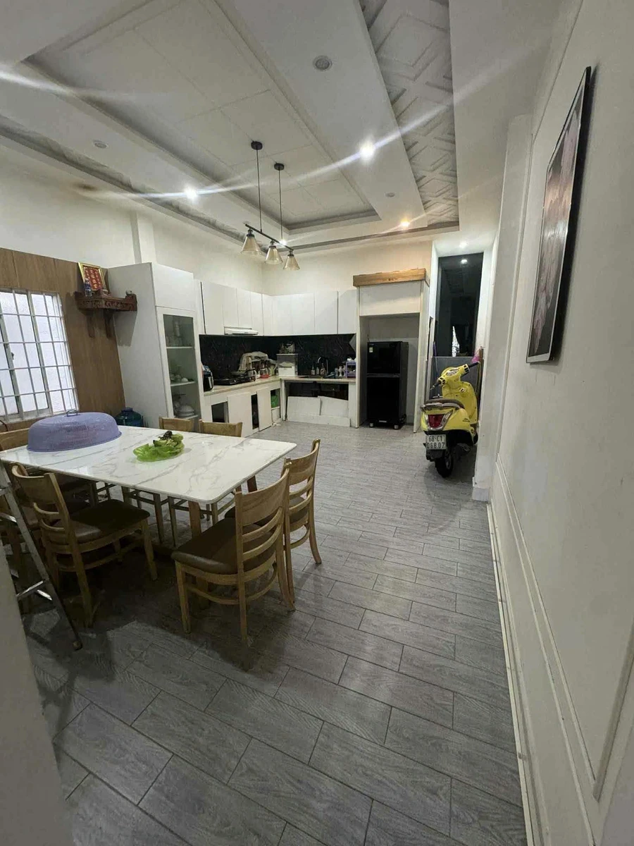 Bán nhà 1 trệt 1 lầu mặt tiền Quang Trung, 90m², 2.8 tỷ, Rạch Giá - Ảnh thu nhỏ 4