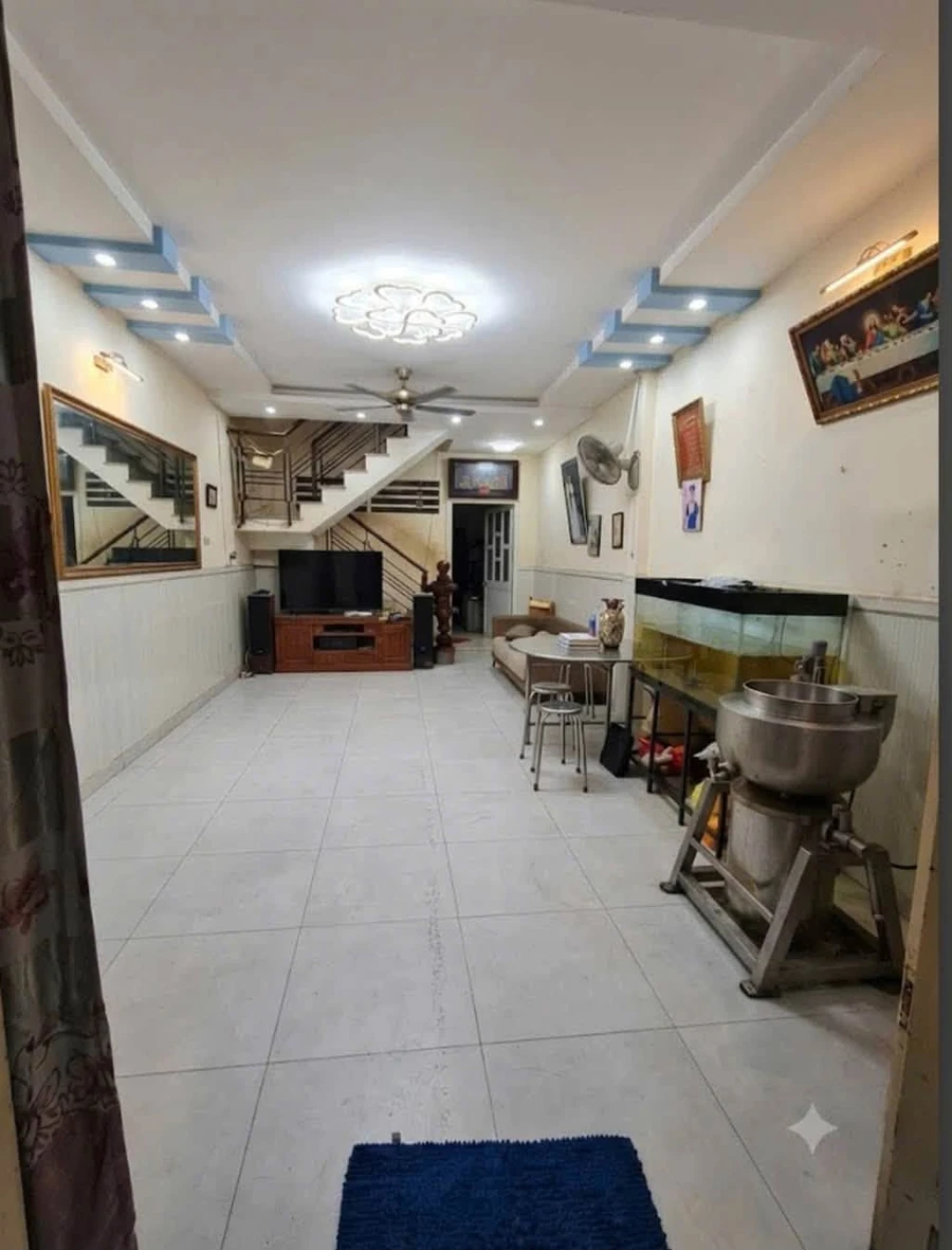 Bán nhà 2 tầng 68m2 (4x17m) 3PN đường Trịnh Đình Trọng, Phú Trung, Tân Phú, giá nhỉnh 7 tỷ - Ảnh 1