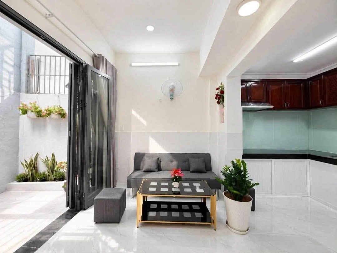 Bán nhà BTCT 4 tầng 28m², 4PN, khu Phan Văn Trị, Phường 11, Bình Thạnh - Ảnh thu nhỏ 2