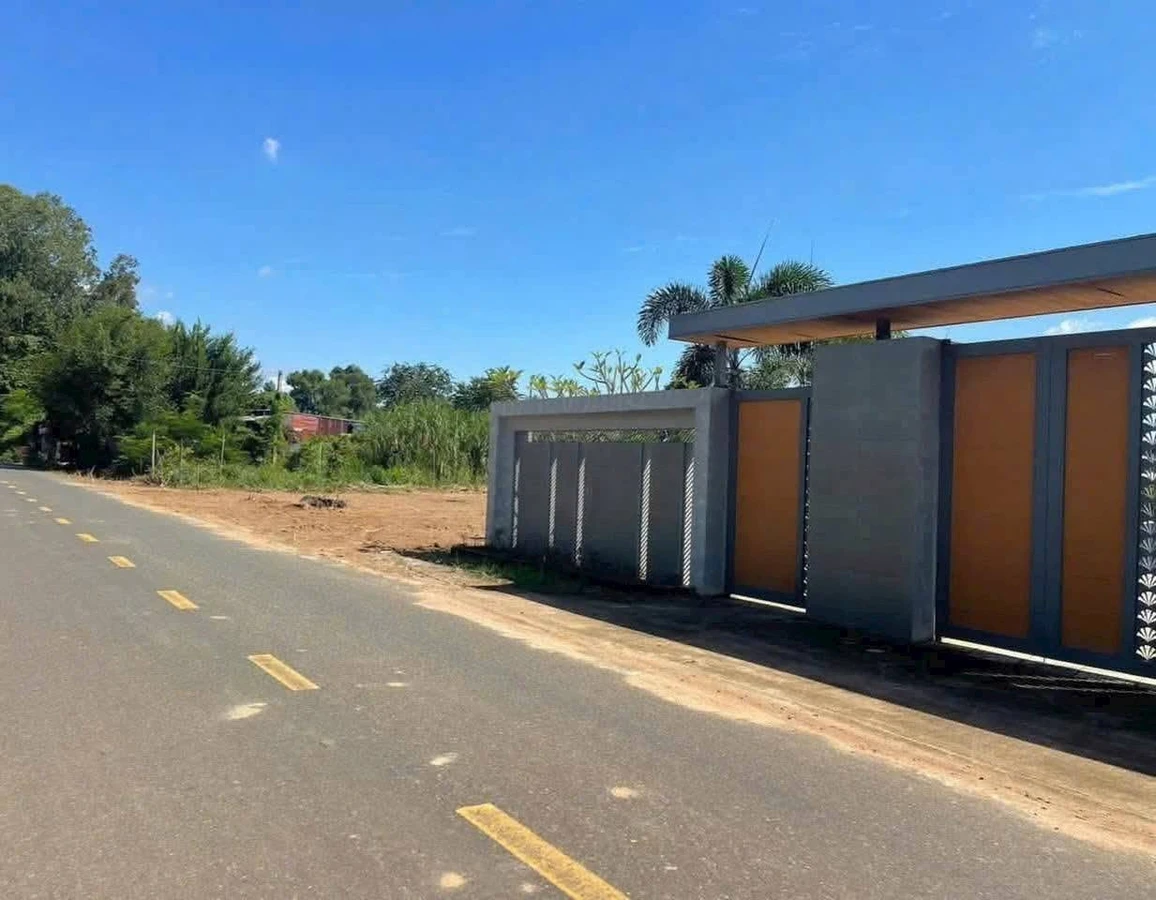 Bán 2 sào đất mặt tiền 21x98m (2.000m², 180m² thổ cư) Hòa Long, TP Bà Rịa giá 9,5 tỷ - Ảnh 1