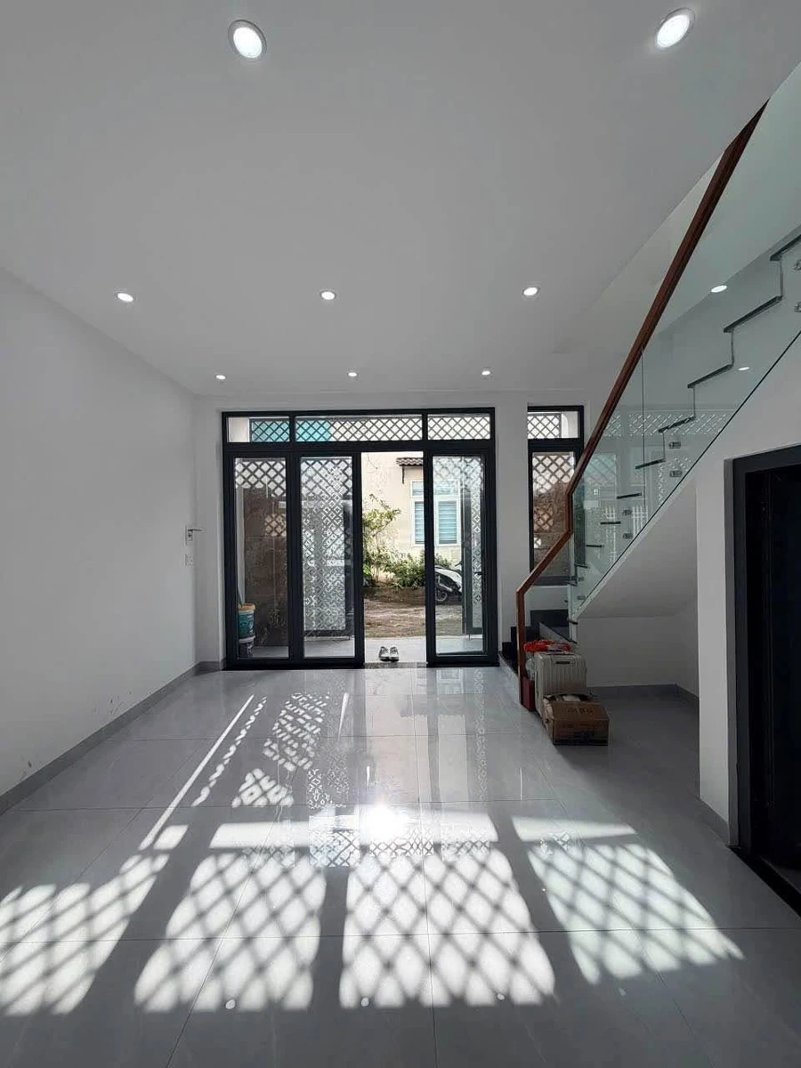 Bán nhà 3PN, 170m2, trung tâm Nam Quốc Cang, 2,75 tỷ - Ảnh thu nhỏ 2