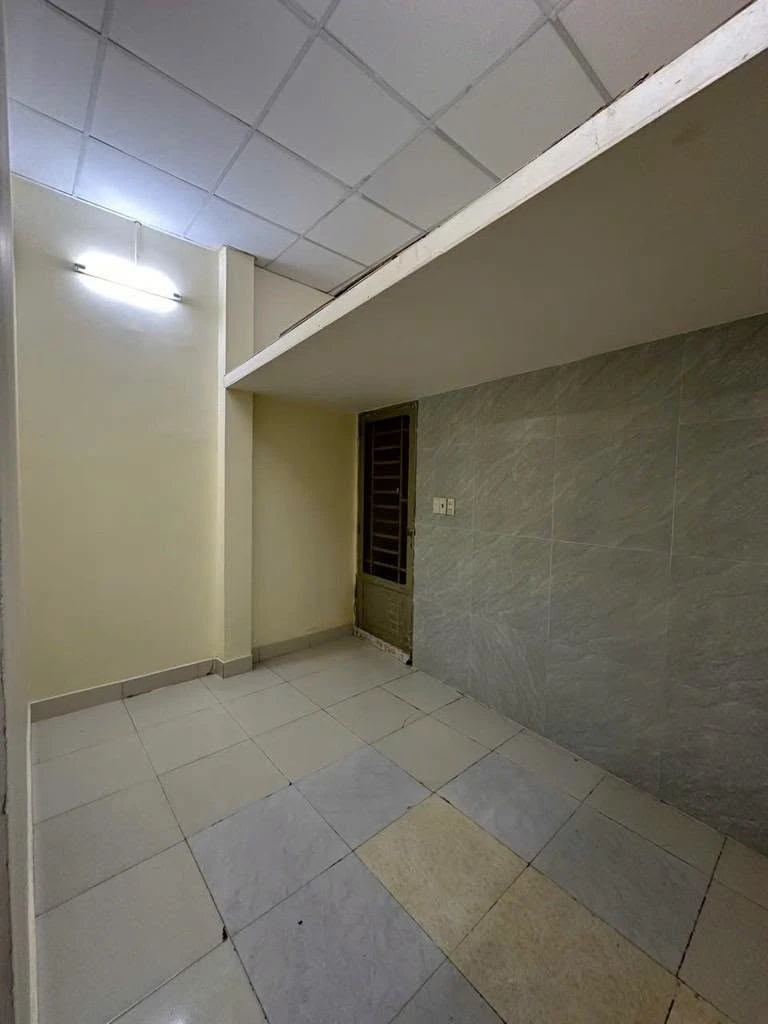 Bán nhà 2 tầng 69m2 Bạch Đằng hơn 5 tỷ - Ảnh thu nhỏ 3