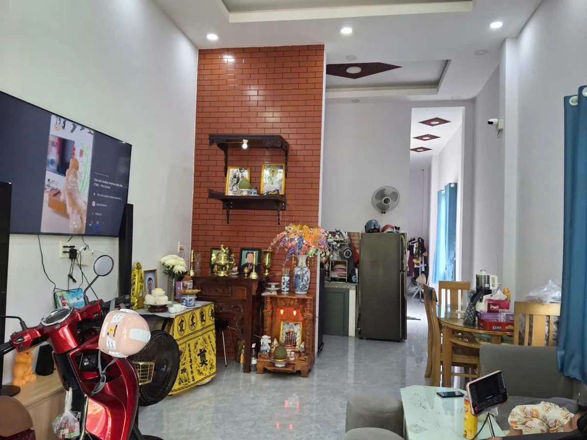 Bán nhà 250m² Đức Hòa Long An 1 tỷ 550 triệu - Ảnh thu nhỏ 3