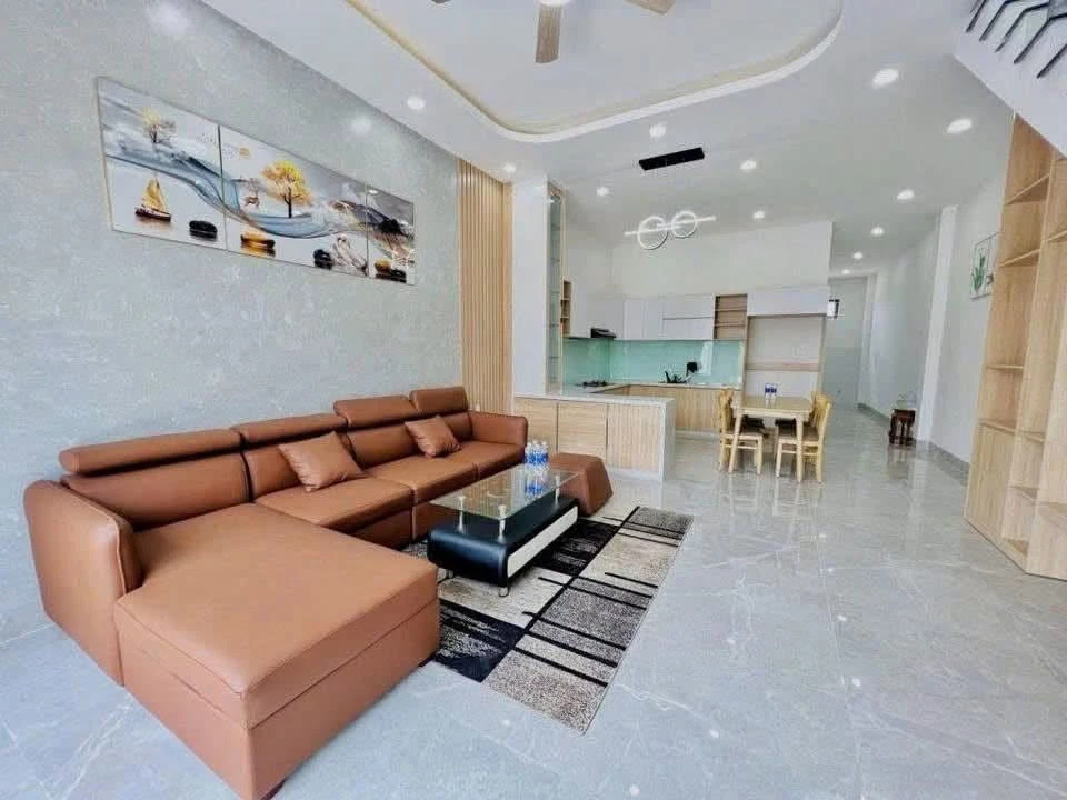 Bán nhà trệt lầu 5x20m Biên Hòa, sổ riêng, nội thất đầy đủ - Ảnh thu nhỏ 3