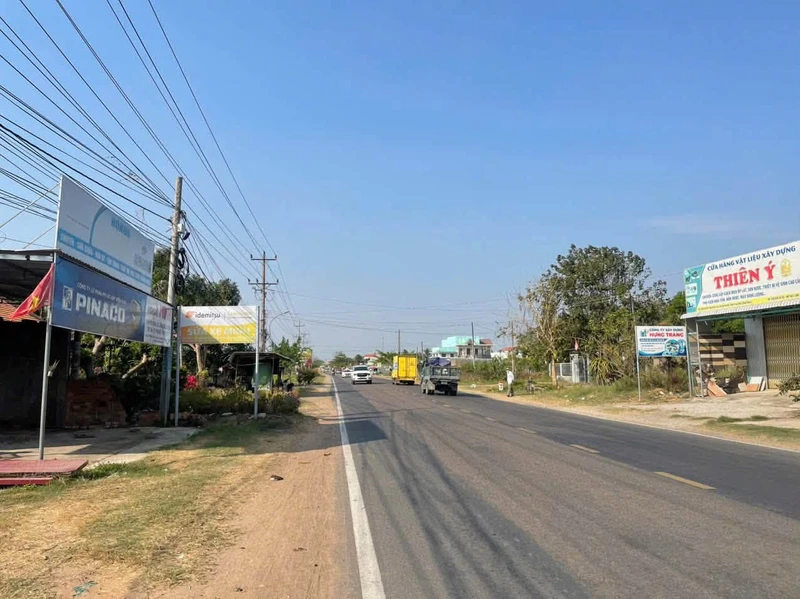 Bán lô đất thổ cư 211m2 mặt tiền Quốc Lộ 28 Lâm Đồng