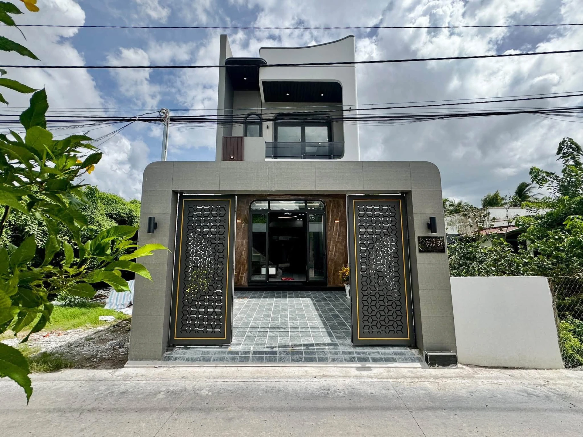 Bán nhà lầu 100m2 Tân Triều, 3PN - 1 tỷ 550 - Ảnh 1
