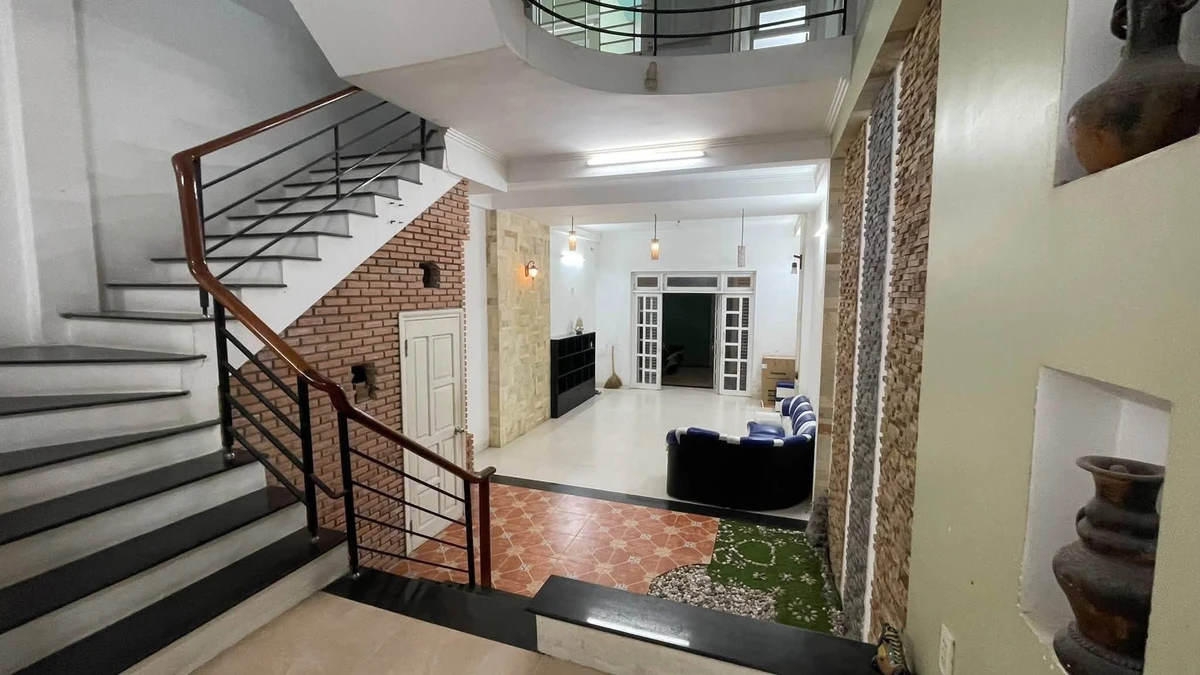 Cho thuê nhà 3 tầng lệch tầng 4PN 4WC, 4,7x20m, giá 12 triệu/tháng tại Phước Long - Ảnh thu nhỏ 3