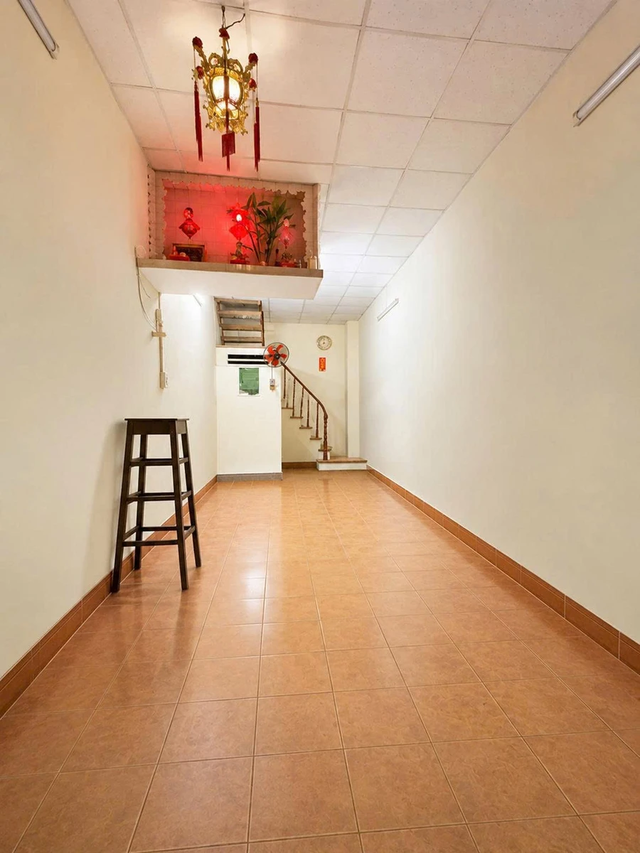 Bán nhà 3 tầng 30m2 hẻm 3m gần Đại học Kinh tế Quận 10, giá 5,2 tỷ - Ảnh thu nhỏ 2