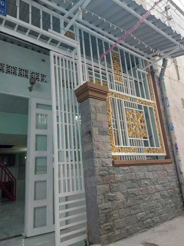 Bán nhà 40m2 loanh quanh 3 tỷ Trần Nguyên Hãn 2x63