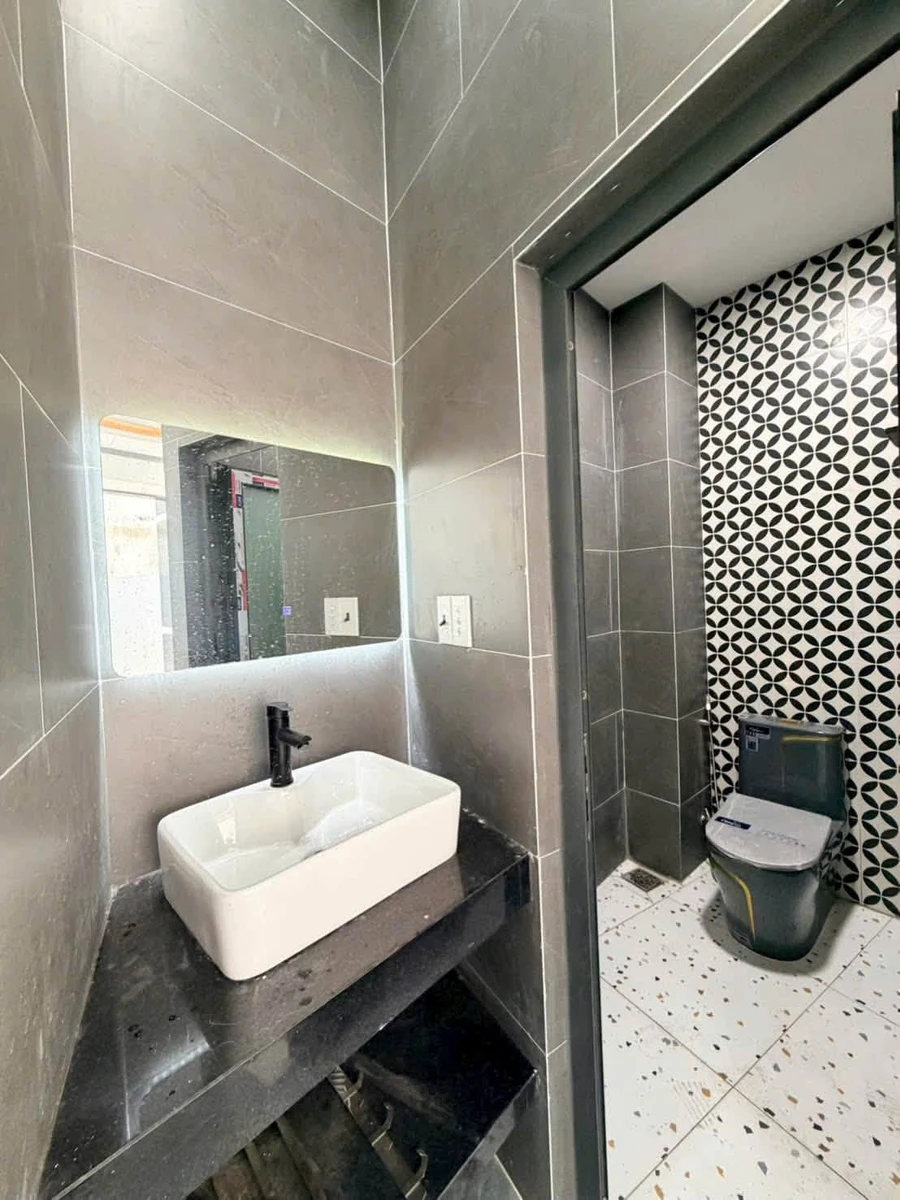 Bán nhà 1 trệt 1 lầu 67m2 gần chợ Tân Phong - Ảnh thu nhỏ 3