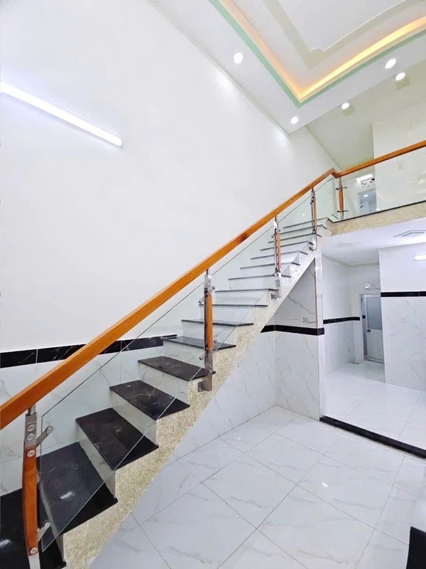 Bán nhà 2 phòng ngủ 64m² Tân Phước Khán, Bình Dương 1.2 tỷ
