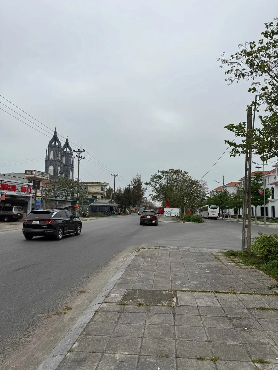 Bán lô đất vị trí trung tâm Trà Cổ, Móng Cái 300m2 mặt 12m - Ảnh thu nhỏ 3