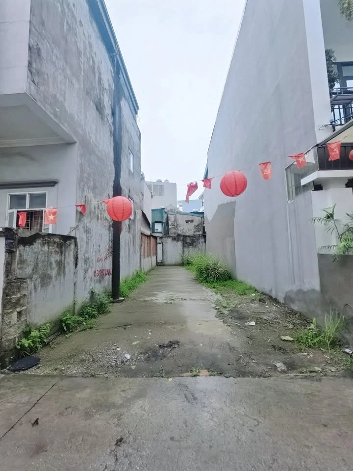 Bán đất nở hậu 107,8m² mặt tiền 5,39m Quảng Ninh 3,2 tỷ - Ảnh 1