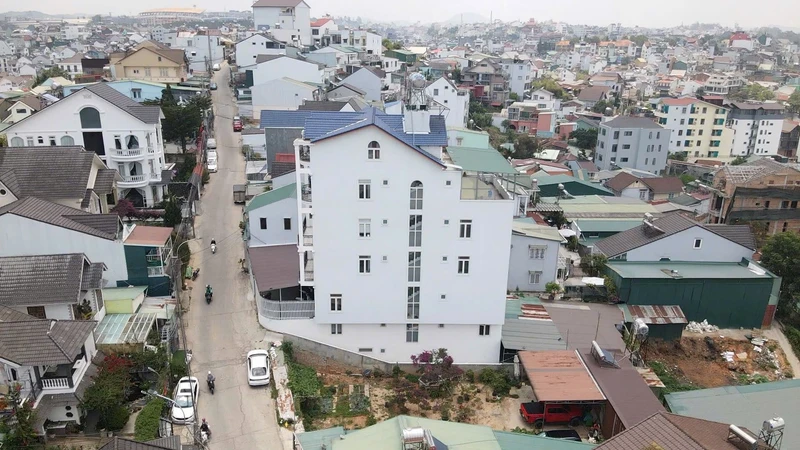 Bán đất thổ cư mặt tiền 450m2 Đà Lạt 18 tỷ