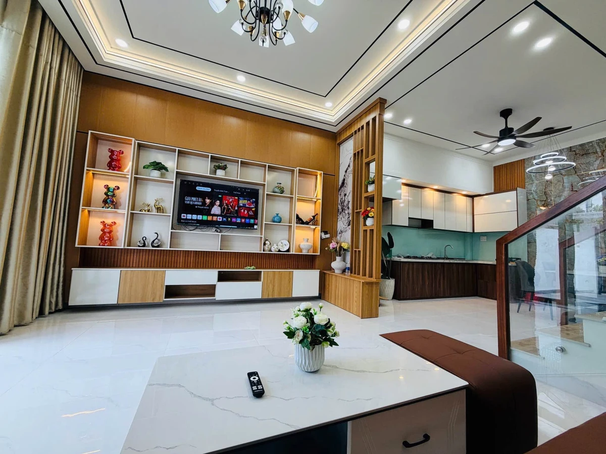 Bán nhà 3 phòng ngủ full nội thất 5x23m, giá 1 tỷ 950 triệu tại Phường Bảo Vinh - Ảnh thu nhỏ 4