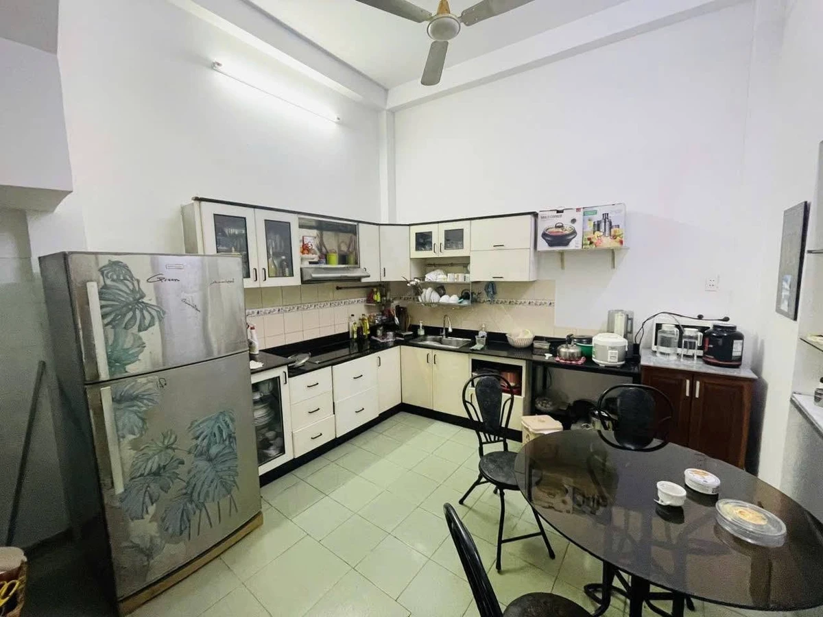 Bán nhà hẻm xe tải 50m2, 4PN 3WC Tân Bình 8 tỷ - Ảnh thu nhỏ 4