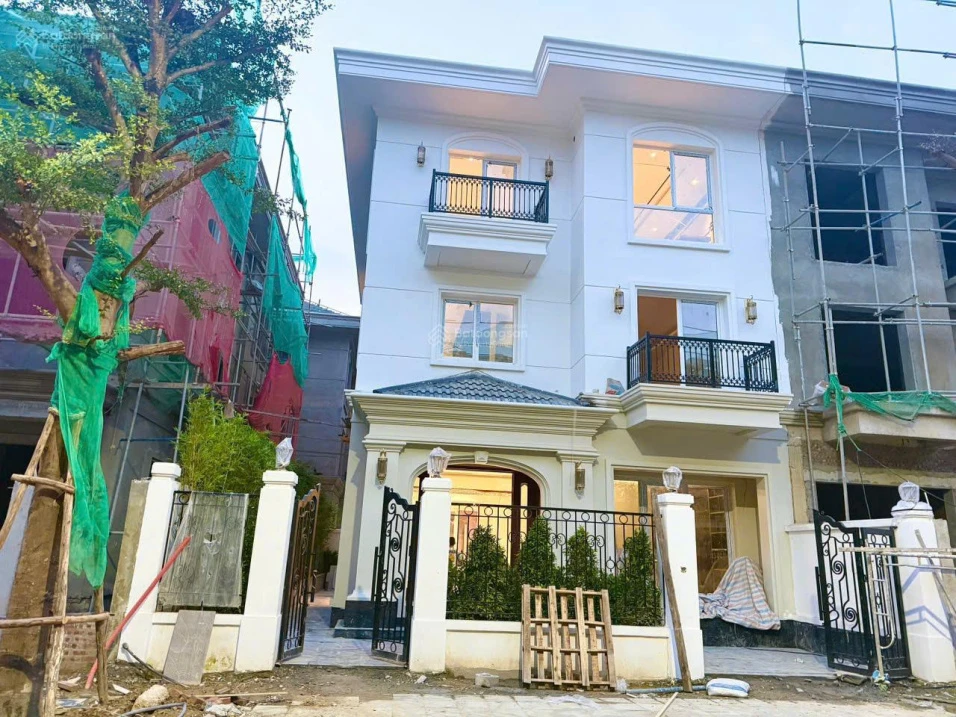 Biệt thự song lập 180m2 tại Eurowindow Central Avenue Vinh Phú - Ảnh 1