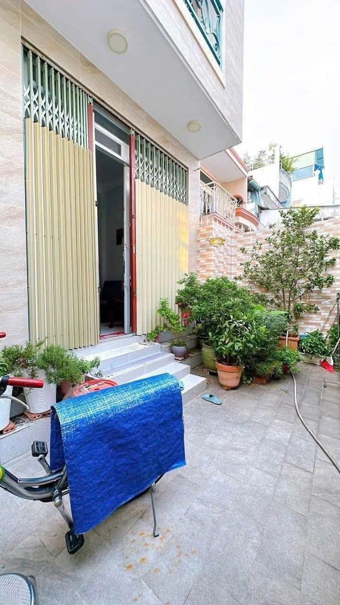 Bán nhà hẻm 4m 2 tầng 84m2 đường Đoàn Văn Bơ, Quận 4, giá 7,3 tỷ - Ảnh thu nhỏ 2