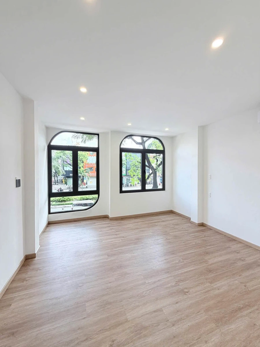 Bán nhà 3 tầng mặt tiền Điện Biên Phủ, Đà Nẵng, 100m² sử dụng, giá 8,39 tỷ - Ảnh thu nhỏ 4