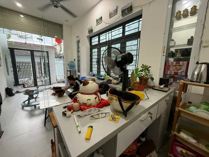 Bán nhà căn góc 3 tầng 53,7m² giá 3,2 tỷ gần chợ Lương Định Của, Nha Trang