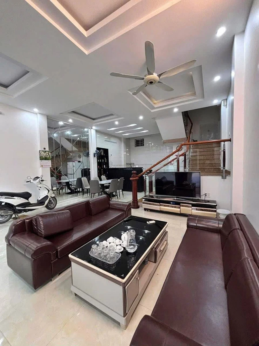 Bán nhà 3 tầng 176m² khu đô thị Đông Bắc Ga Thủ Đức - Ảnh thu nhỏ 2