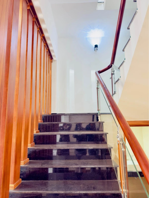 Bán nhà 3 tầng hẻm Trần Hưng Đạo, 58m², 3PN, trung tâm Quy Nhơn