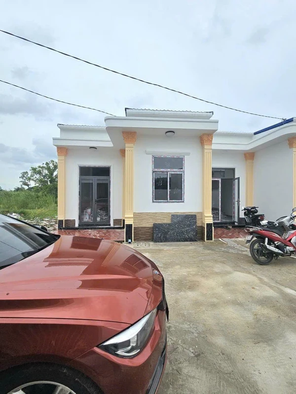 Bán nhà mặt tiền 76m² 2PN Phan Văn Trường Rạch Giá 1.4 tỷ