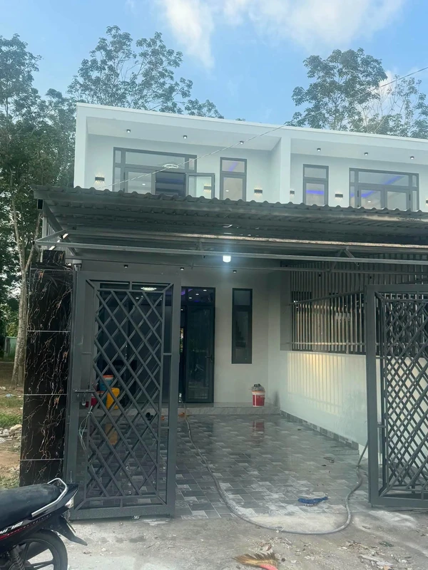 Bán nhà 1 trệt 1 lầu 3 PN, 60m2 Bến Cát 1,95 tỷ