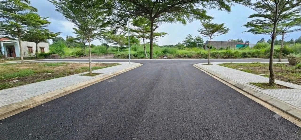 Bán lô đất góc 2 mặt tiền 128m² gần khu công nghiệp Giang Điền - Ảnh 1