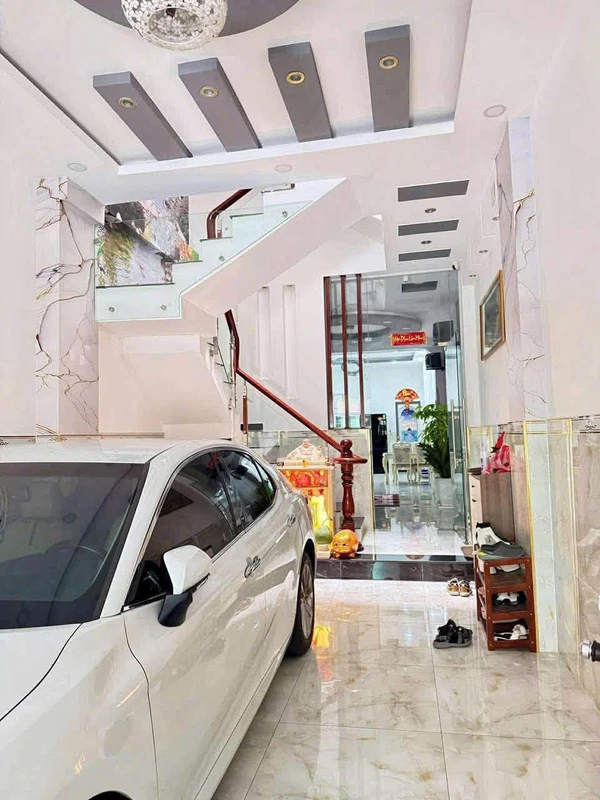Bán nhà riêng tại số 8 đường Số 84 gần Trần Phú, Long Hoa, 1.299tỷ 210m2. 5mx42m, giá tốt hàng hiếm 387m