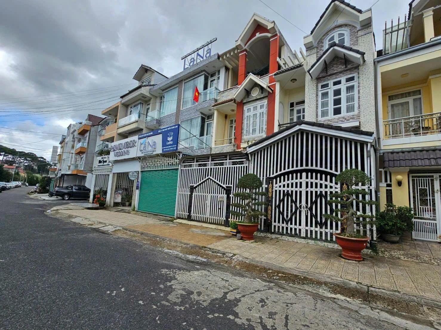 Bán nhà 3 tầng 78m² đường Đặng Thùy Trâm Đà Lạt 10,5 tỷ - Ảnh 1