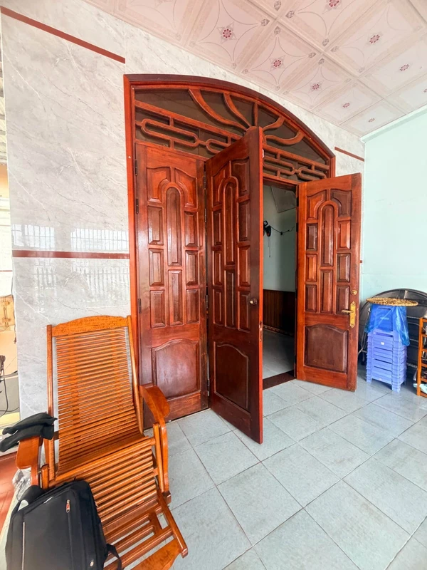Bán nhà 3 phòng ngủ Tân Phú Đồng Xoài 250m2, giá 2 tỷ