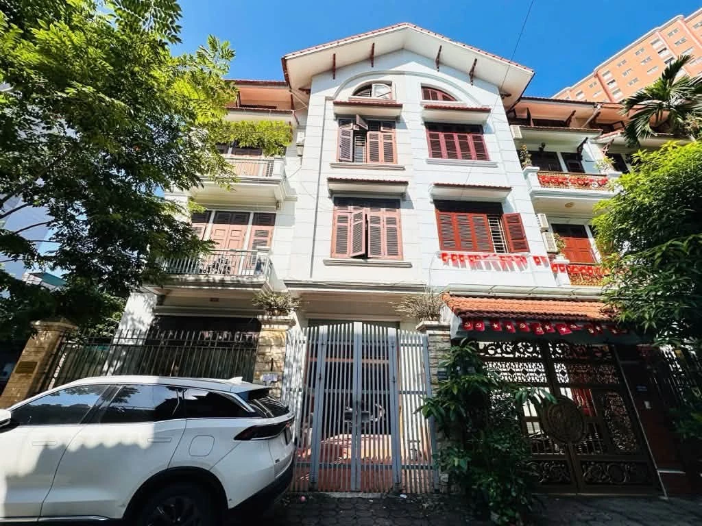 Bán biệt thự 4 tầng 121m² mặt tiền Hoàng Quốc Việt, Cầu Giấy - Ảnh thu nhỏ 3