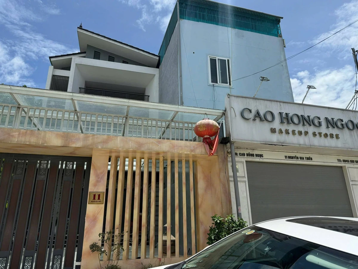 Bán nhà 3 tầng 261m2 đất mặt tiền Nguyễn Gia Thiều Thủ Đức - Ảnh 1