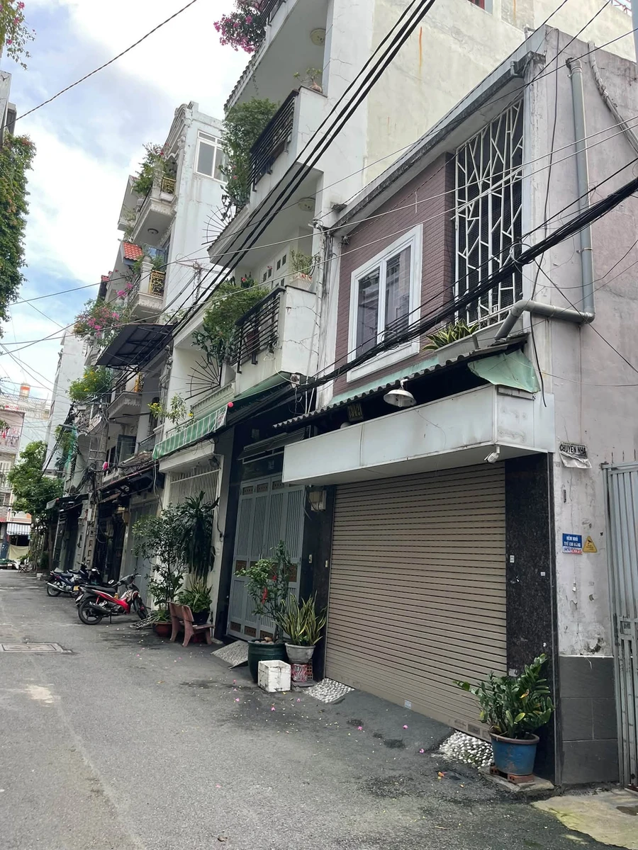 Bán nhà 30m² Lạc Long Quân, Tân Bình, Hơn 4 tỷ - Ảnh thu nhỏ 3
