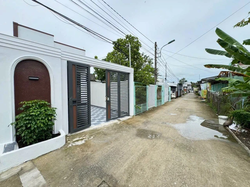 Nhà hiện đại 3 PN, 180m² hẻm Trương Định, Rạch Giá - 2,25 tỷ