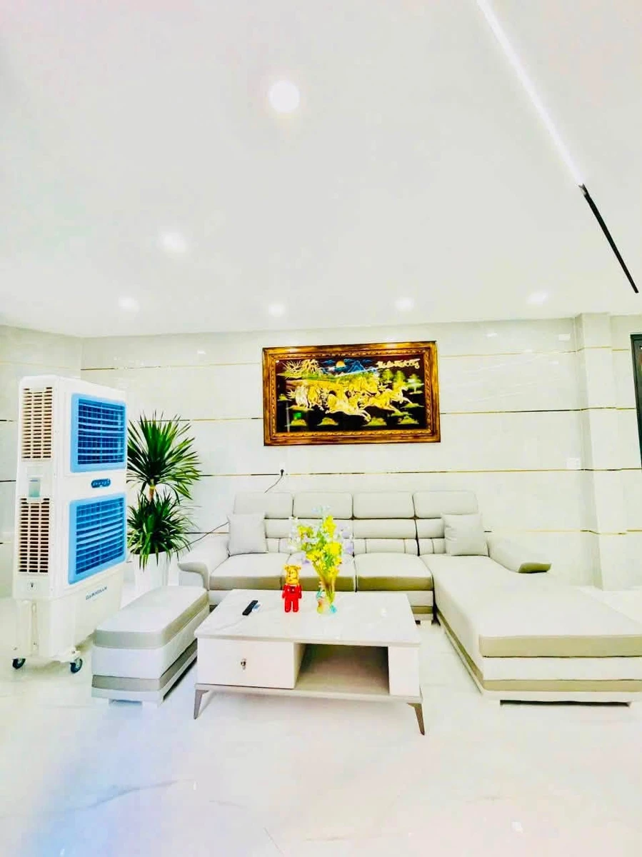Bán biệt thự 5 tầng thang máy mặt tiền 11m đường Lê Văn Quới, Bình Tân giá 10,5 tỷ - Ảnh thu nhỏ 4