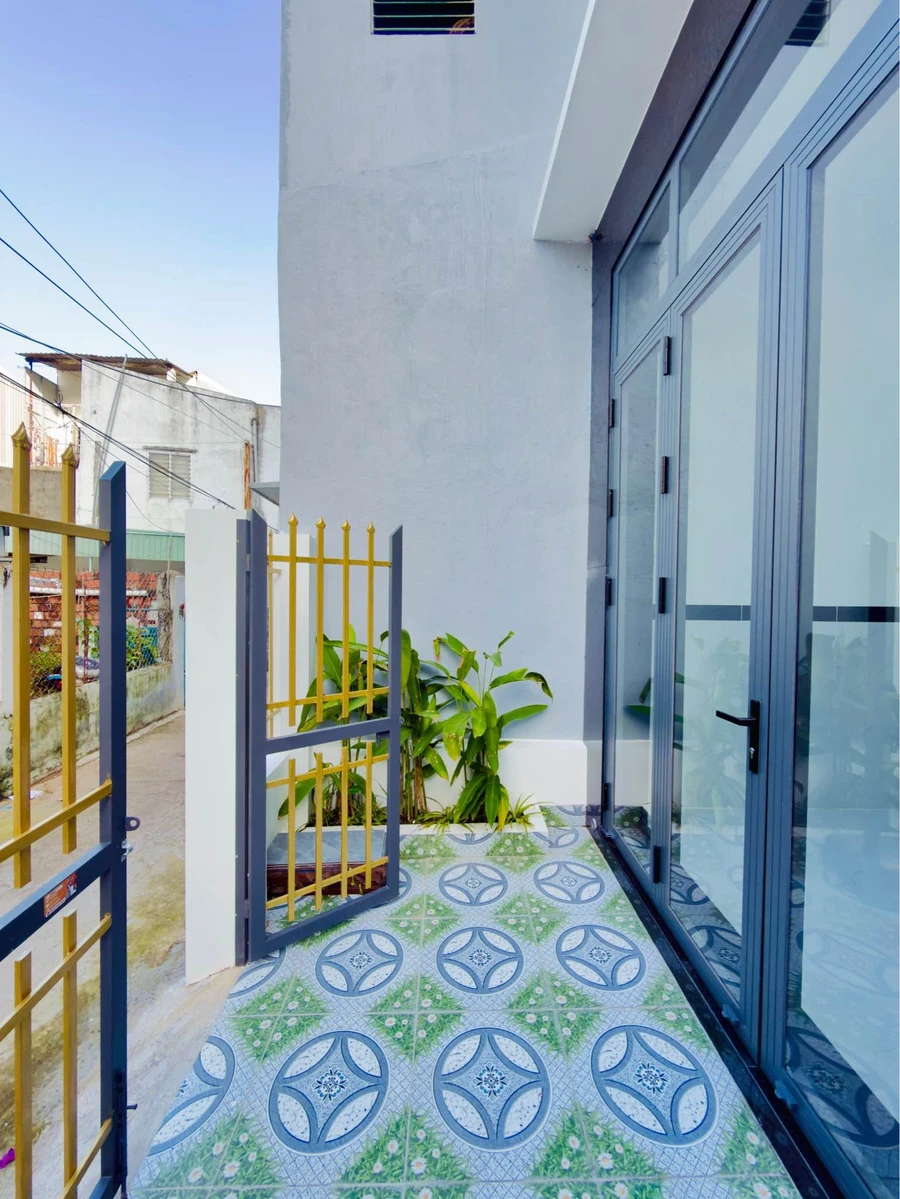 Bán nhà phố 3,5 tầng 105m² Hoàng Văn Thụ Nha Trang 2 tỷ 990 - Ảnh thu nhỏ 2