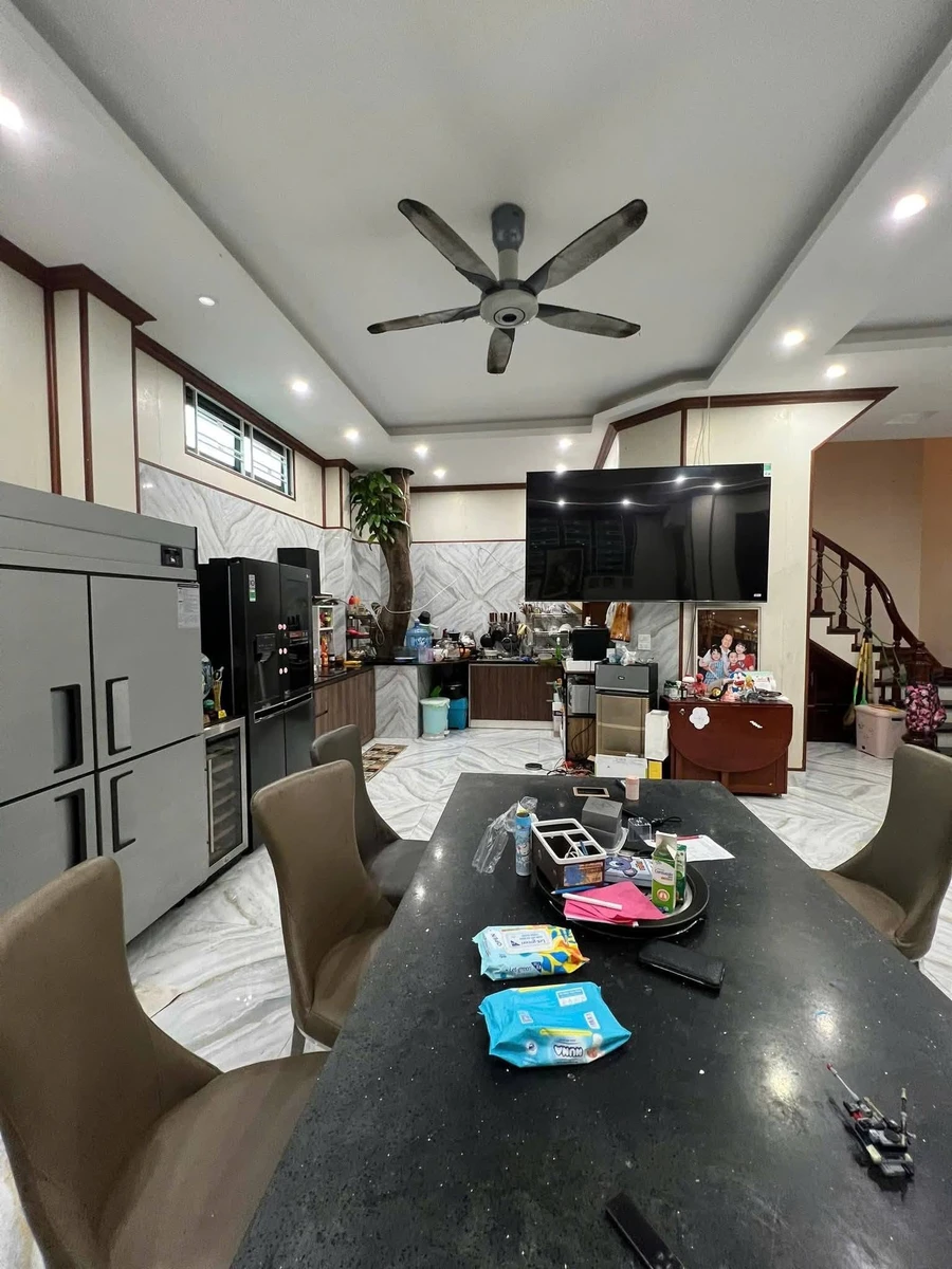 Bán biệt thự sân vườn 141m2 x 4 tầng, 3 mặt thoáng tại Ba Đình, Hà Nội, giá 42,9 tỷ - Ảnh thu nhỏ 5