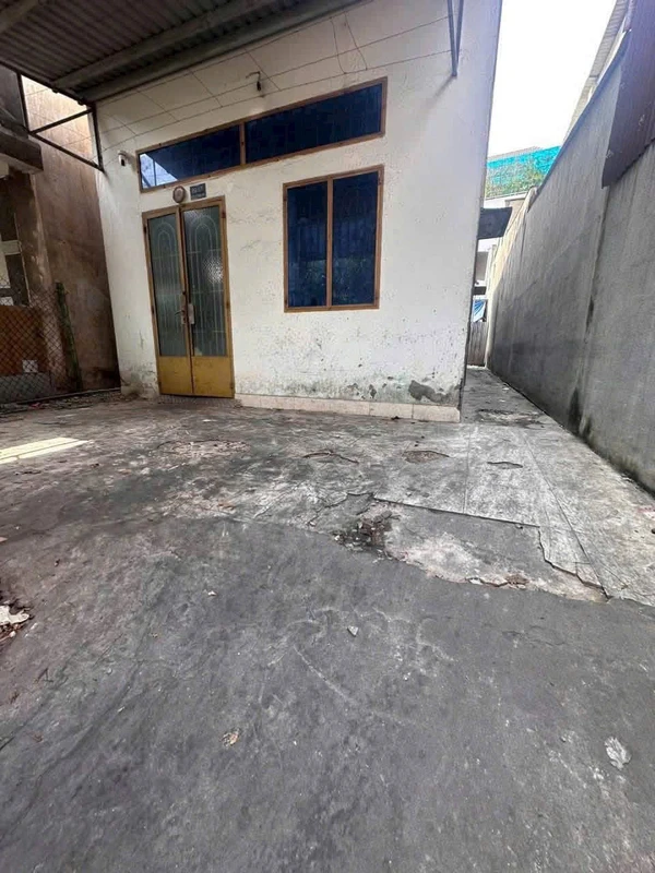 Bán nhà cũ 145m2 mặt tiền kinh doanh Tam Hiệp, Bình Dương