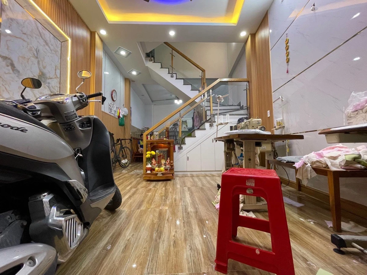 Bán nhà 4 tầng hẻm xe tải Huỳnh Thị Hai, Quận 12, 45m2, giá 4,5 tỷ - Ảnh thu nhỏ 2