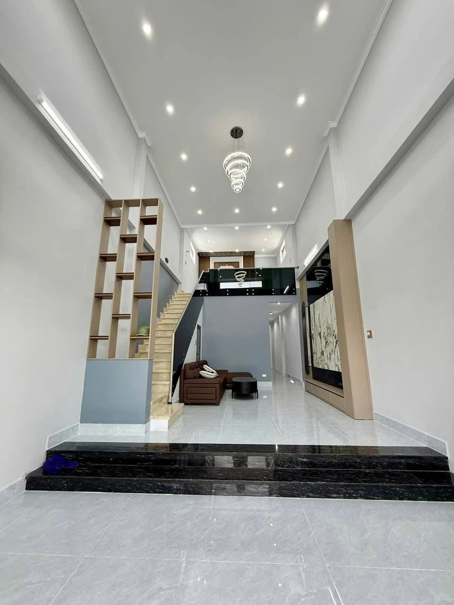 Bán nhà phố 1 trệt 1 lửng 4,5x24m, 3PN, đường Ngọc Hân Công Chúa, KDC Vĩnh Quang, Rạch Giá - Ảnh thu nhỏ 3