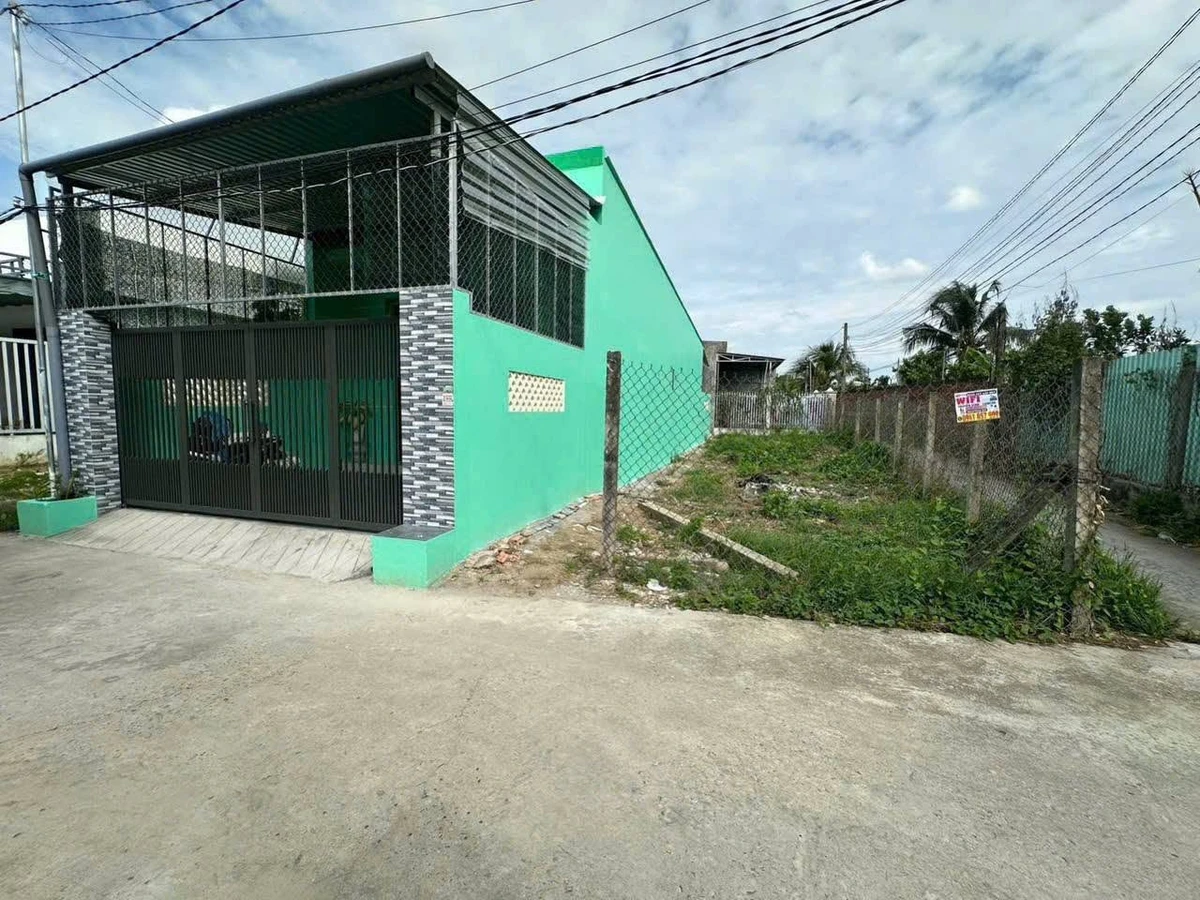Bán đất nền góc 2 mặt tiền 117m2 tại Bến Tre 690 triệu - Ảnh 1