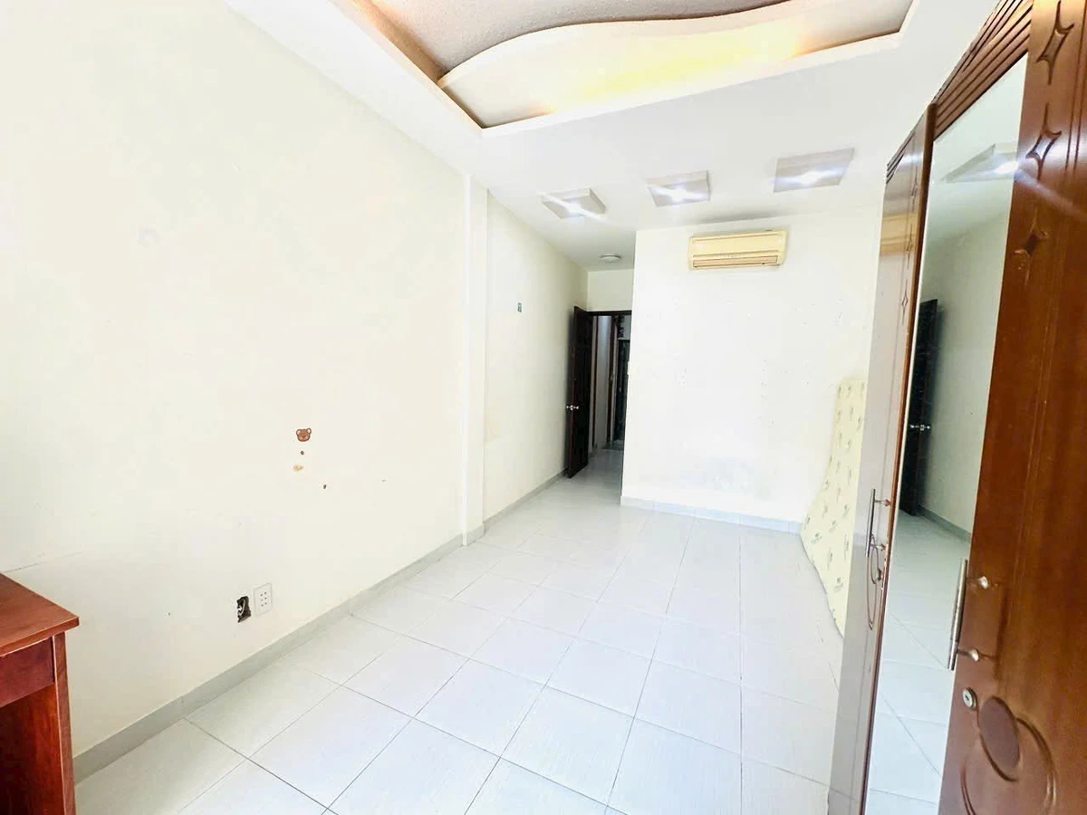 Bán nhà 5PN 62m2 Lê Văn Sỹ Quận 3, 7 tỷ - Ảnh thu nhỏ 4